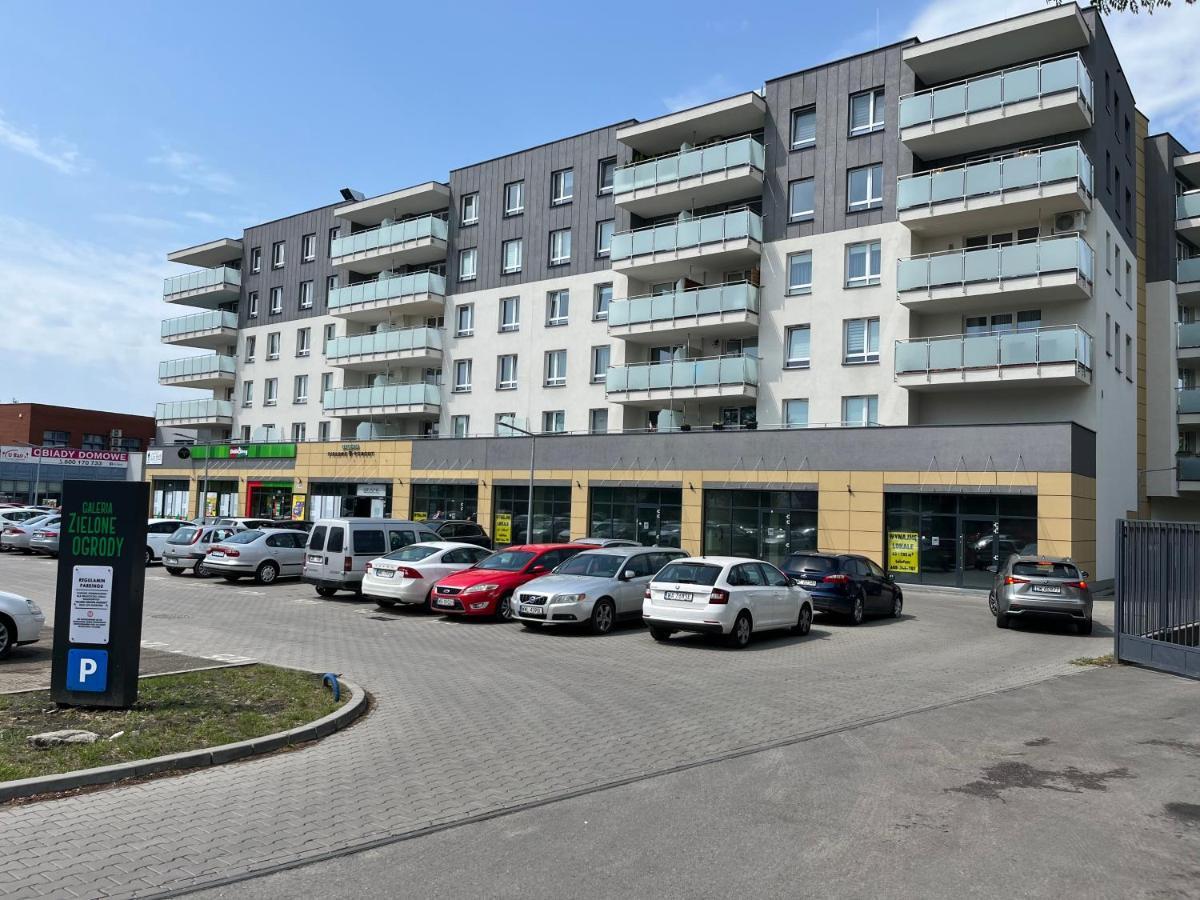 Sdh 1 Radzymin Comfortable Apartment Near Warsaw Exterior photo