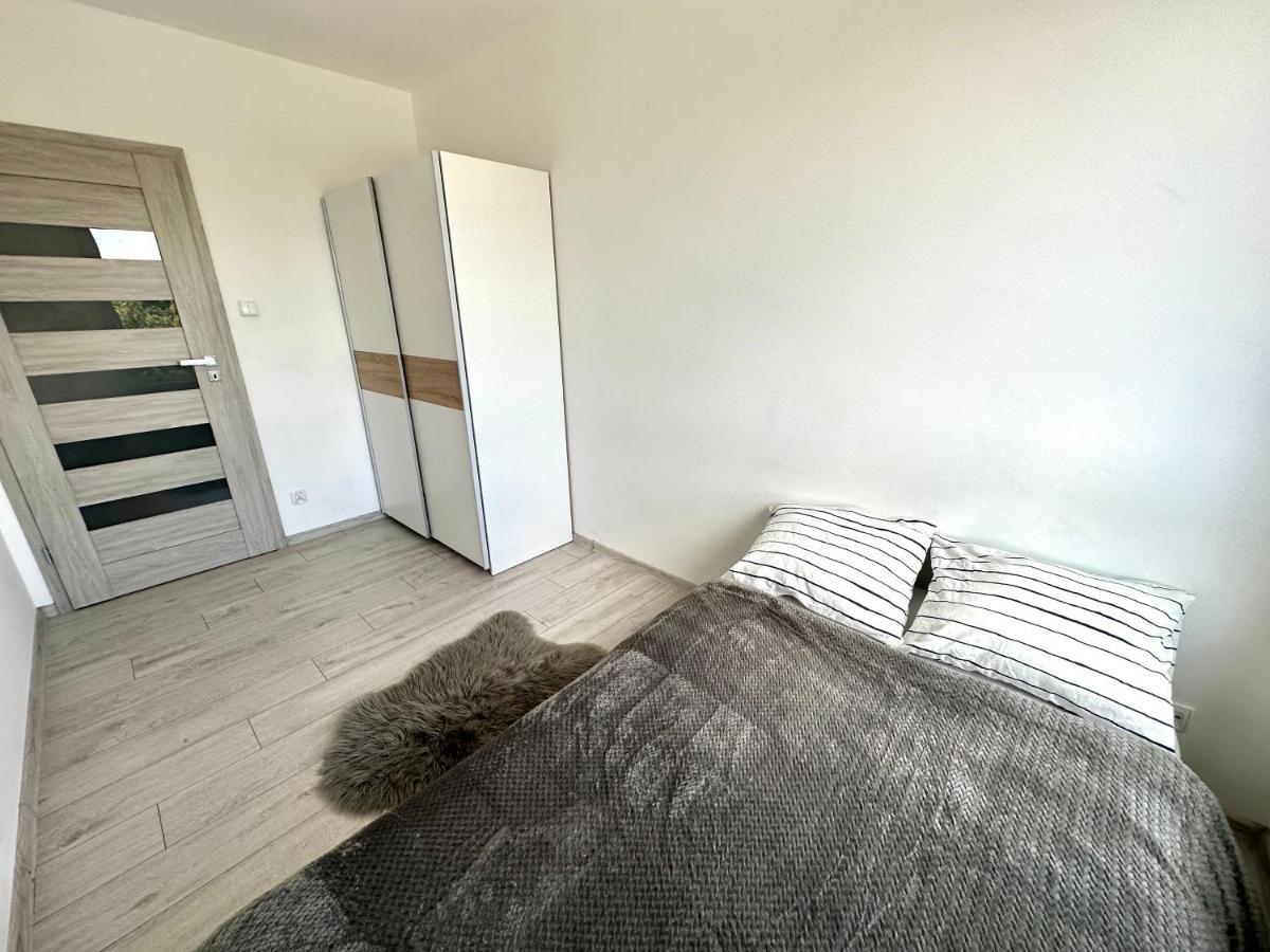 Sdh 1 Radzymin Comfortable Apartment Near Warsaw Exterior photo
